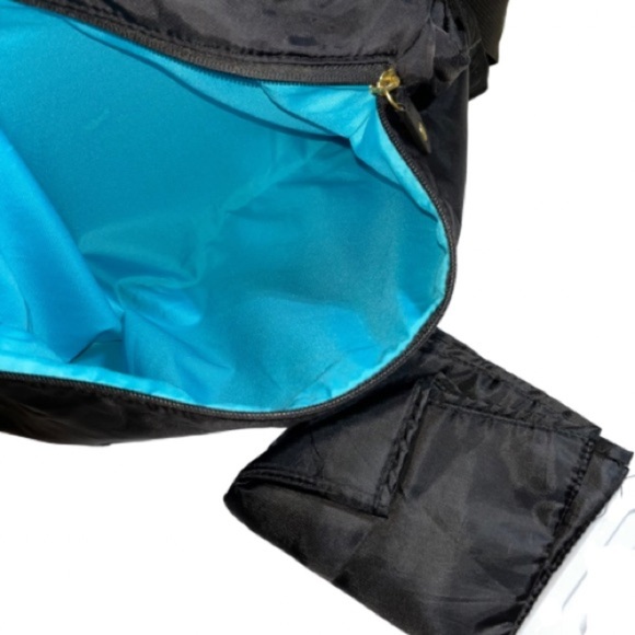 Skip Hop Versa Expandable Diaper Bag Black Baby Newborn Toddler Travel Everyday - Picture 6 of 8